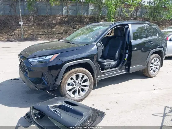 2T3A1RFV5SC510207 2025 TOYOTA RAV 4 - Image 2