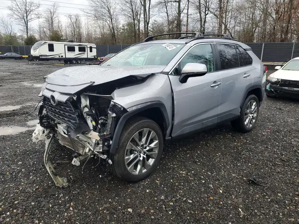 2T3A1RFV6KW067807 2019 TOYOTA RAV 4 - Image 1