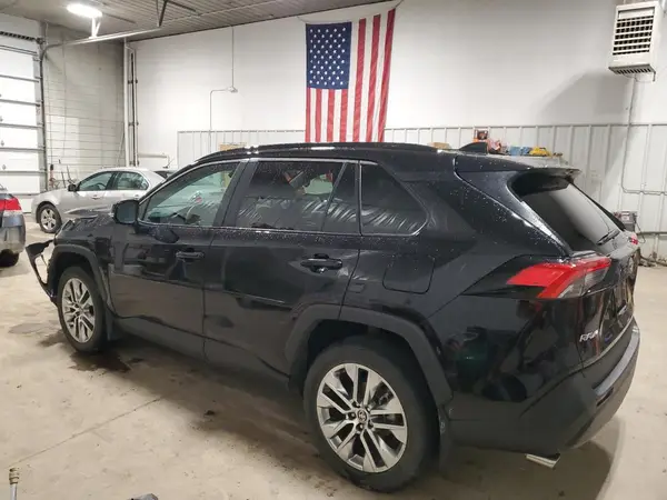 2T3A1RFV6MC179883 2021 TOYOTA RAV 4 - Image 2