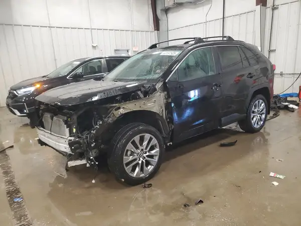 2T3A1RFV6NW303697 2022 TOYOTA RAV 4 - Image 1