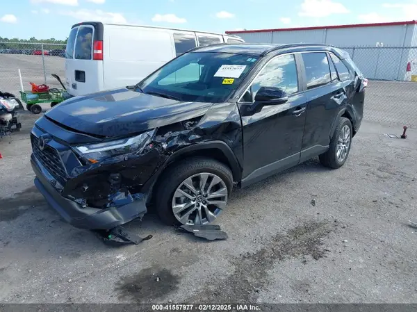 2T3A1RFV6PC375648 2023 TOYOTA RAV 4 - Image 2