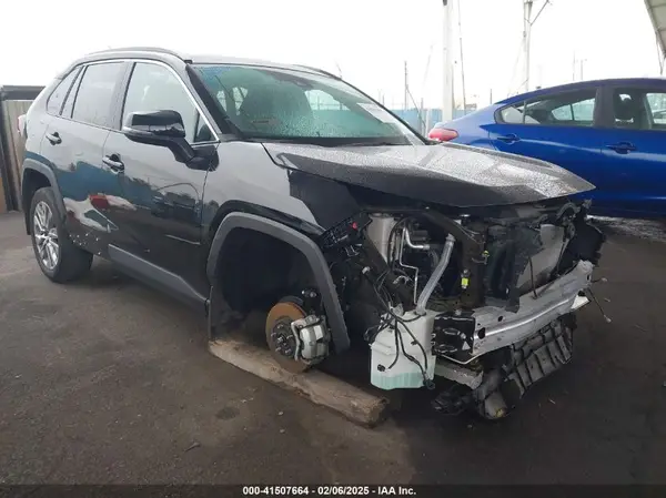 2T3A1RFV6RW409864 2024 TOYOTA RAV 4 - Image 1