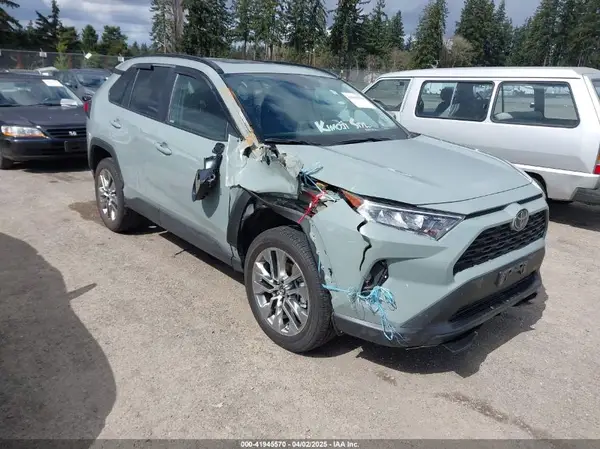 2T3A1RFV7KW076483 2019 TOYOTA RAV 4 - Image 1
