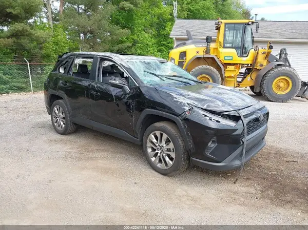 2T3A1RFV7MC145340 2021 TOYOTA RAV 4 - Image 1
