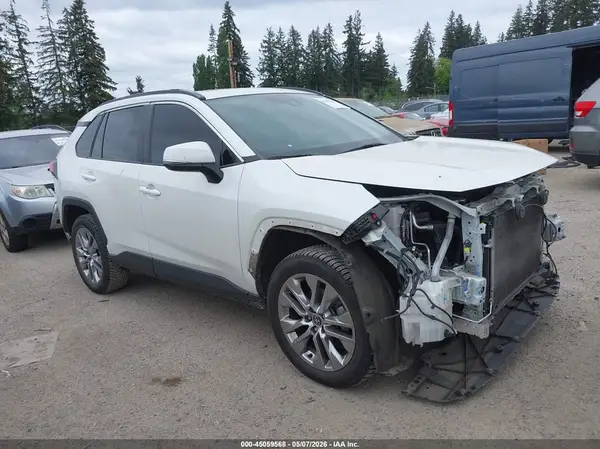 2T3A1RFV7MW242309 2021 TOYOTA RAV 4 - Image 1