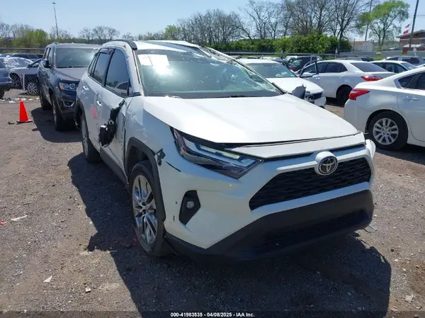 2T3A1RFV7NW316779 2022 TOYOTA RAV 4 - Image 1
