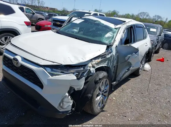 2T3A1RFV7NW316779 2022 TOYOTA RAV 4 - Image 2