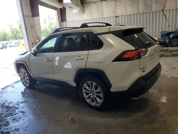 2T3A1RFV7RW410067 2024 TOYOTA RAV 4 - Image 2