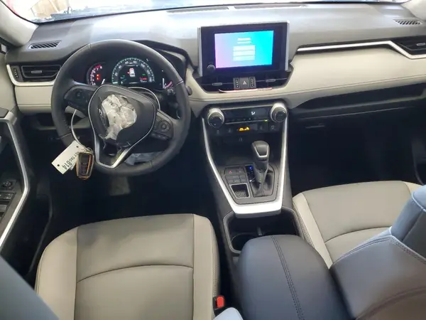 2T3A1RFV7RW410067 2024 TOYOTA RAV 4 - Image 8
