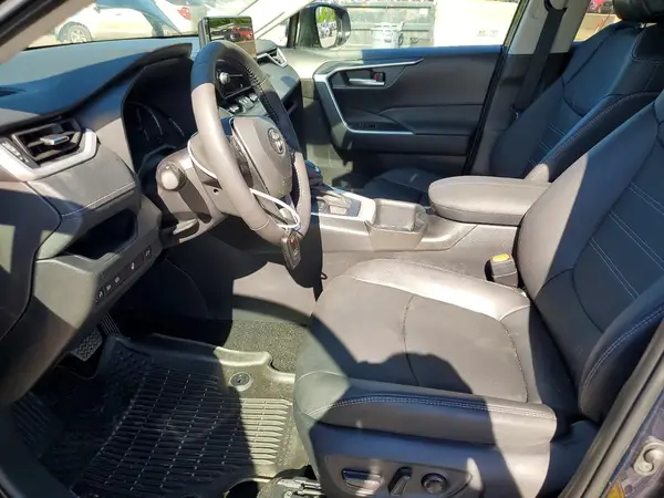 2025 TOYOTA RAV 4 auction photo 7