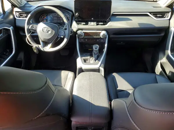 2025 TOYOTA RAV 4 auction photo 8