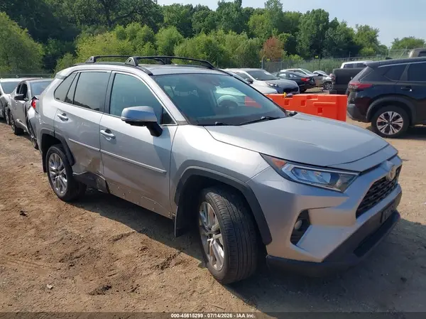 2T3A1RFV8MC173681 2021 TOYOTA RAV 4 - Image 1