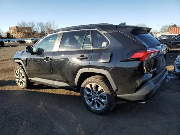 2T3A1RFV8MC253692 2021 TOYOTA RAV 4 - Image 2