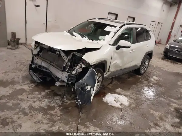 2T3A1RFV8MW223607 2021 TOYOTA RAV 4 - Image 2