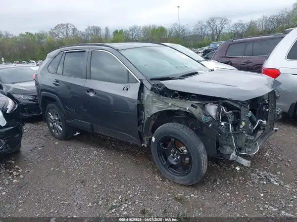 2T3A1RFV8NC297757 2022 TOYOTA RAV 4 - Image 1