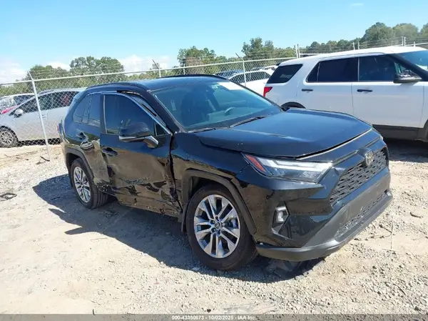 2T3A1RFV8RW447399 2024 TOYOTA RAV 4 - Image 1