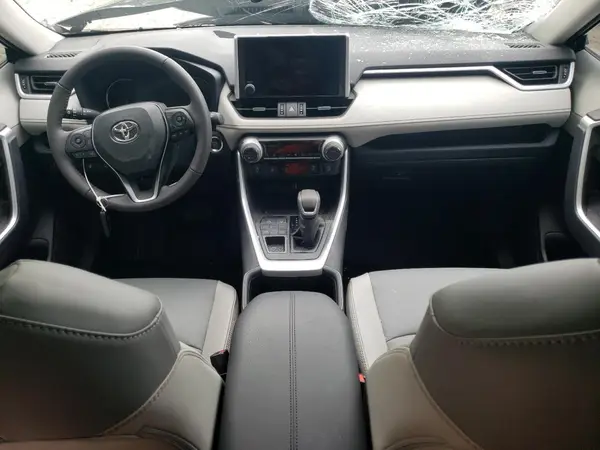 2T3A1RFV8RW484596 2024 TOYOTA RAV 4 - Image 8