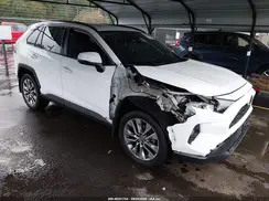 2T3A1RFV9KC035998 2019 TOYOTA RAV 4