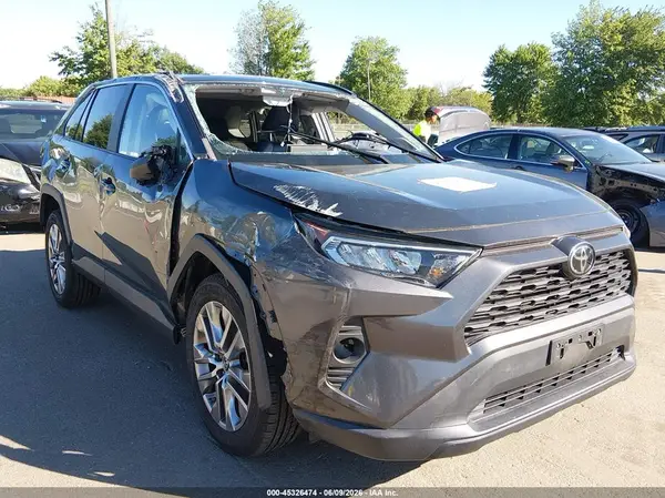 2T3A1RFV9KC052753 2019 TOYOTA RAV 4 - Image 1