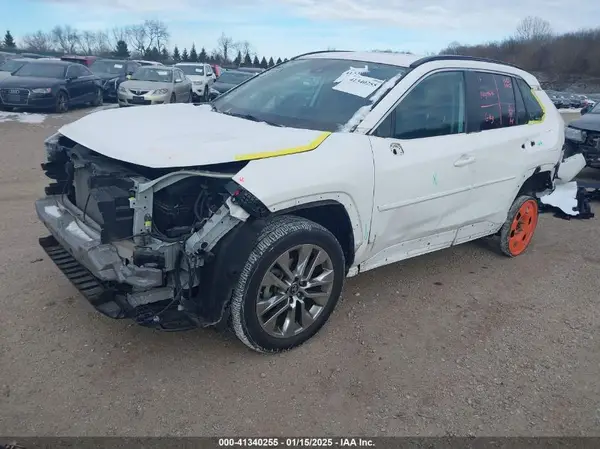 2T3A1RFV9KW045185 2019 TOYOTA RAV 4 - Image 2