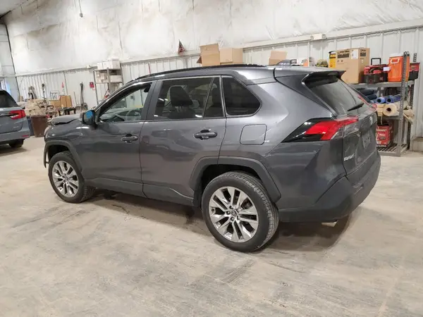 2T3A1RFV9LC123385 2020 TOYOTA RAV 4 - Image 2