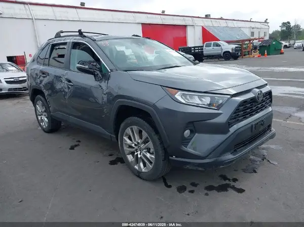 2T3A1RFV9LC135472 2020 TOYOTA RAV 4 - Image 1