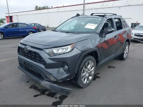 2T3A1RFV9LC135472 2020 TOYOTA RAV 4 - Image 2
