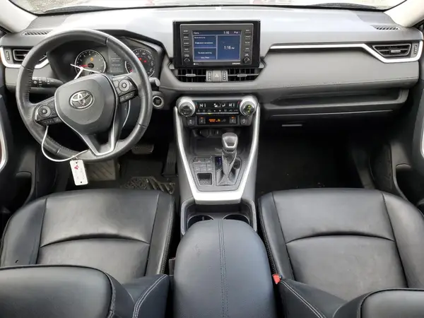 2T3A1RFV9MC181112 2021 TOYOTA RAV 4 - Image 8