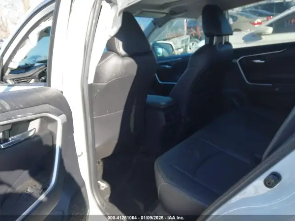 2T3A1RFV9MW150778 2021 TOYOTA RAV 4 - Image 8