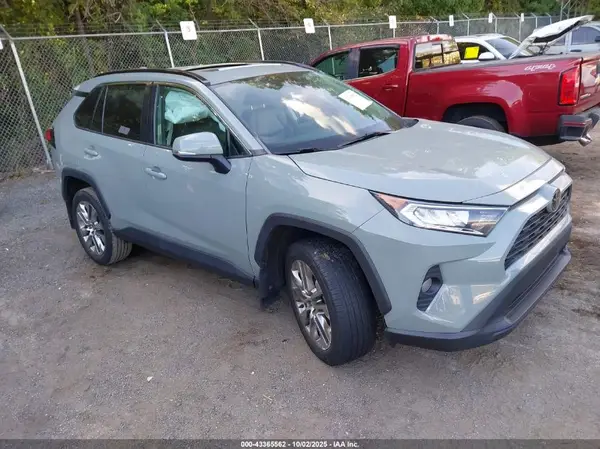 2T3A1RFV9MW204631 2021 TOYOTA RAV 4 - Image 1