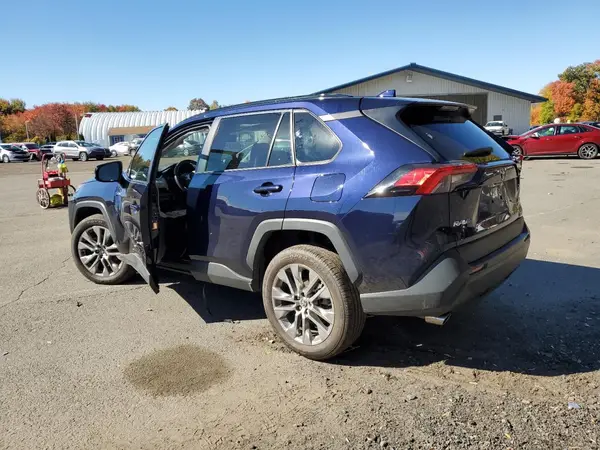 2T3A1RFV9MW243705 2021 TOYOTA RAV 4 - Image 2