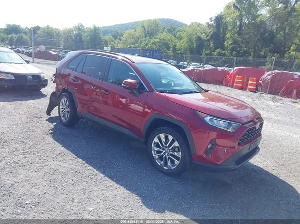 2T3A1RFV9MW247415 2021 TOYOTA RAV 4 - Image 1