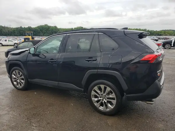 2T3A1RFV9NC256506 2022 TOYOTA RAV 4 - Image 2