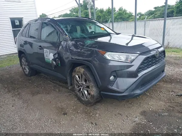 2T3A1RFVXKW053134 2019 TOYOTA RAV 4 - Image 1