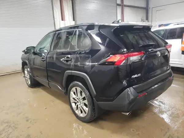 2T3A1RFVXMC228602 2021 TOYOTA RAV 4 - Image 2