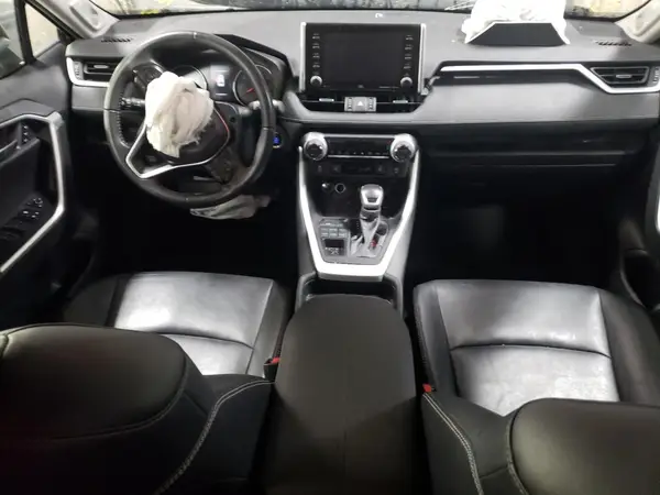 2T3A1RFVXMC228602 2021 TOYOTA RAV 4 - Image 8