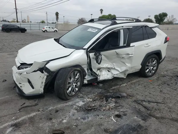 2T3A1RFVXMW141359 2021 TOYOTA RAV 4 - Image 1