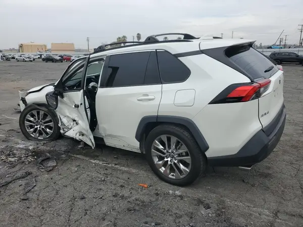 2T3A1RFVXMW141359 2021 TOYOTA RAV 4 - Image 2