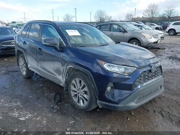 2T3A1RFVXMW170960 2021 TOYOTA RAV 4 - Image 1