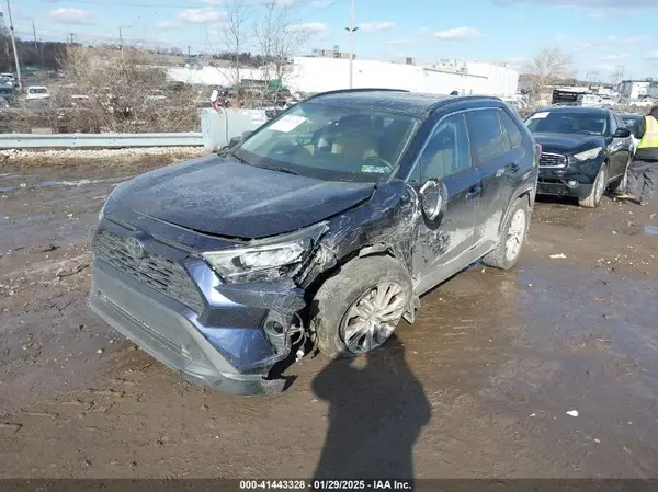 2T3A1RFVXMW170960 2021 TOYOTA RAV 4 - Image 2