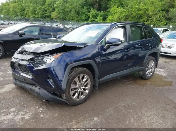 2T3A1RFVXMW195342 2021 TOYOTA RAV 4 - Image 2