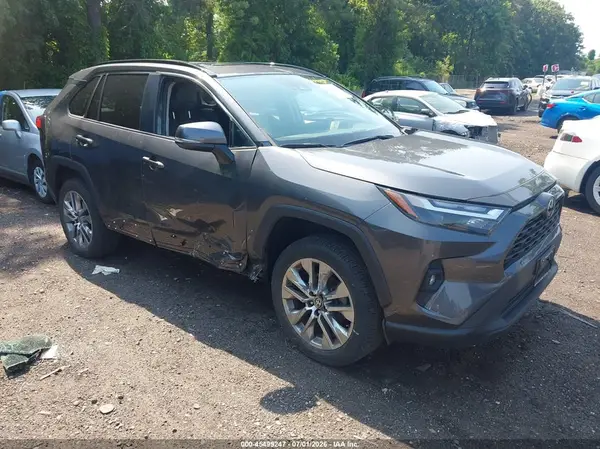 2T3A1RFVXPC338635 2023 TOYOTA RAV 4 - Image 1