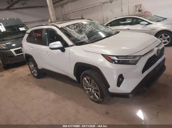 2T3A1RFVXPW374517 2023 TOYOTA RAV 4 - Image 1