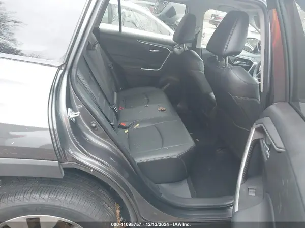2T3A1RFVXRC416172 2024 TOYOTA RAV 4 - Image 8