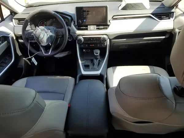 2024 TOYOTA RAV 4 auction photo 8