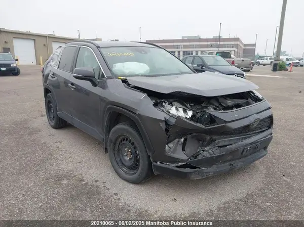 2T3B1RFV3MC252678 2021 TOYOTA RAV 4 - Image 1