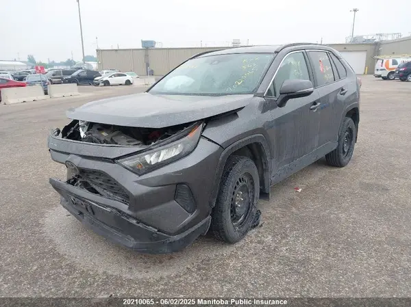 2T3B1RFV3MC252678 2021 TOYOTA RAV 4 - Image 2