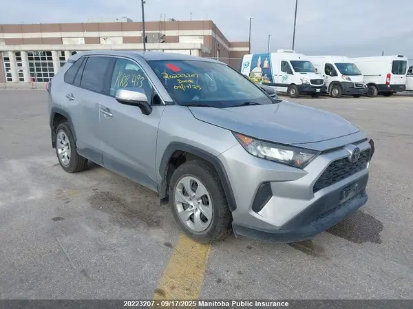 2T3B1RFV3NW267813 2022 TOYOTA RAV 4 - Image 1