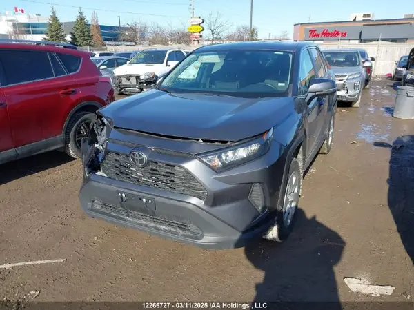 2T3B1RFV9NW268027 2022 TOYOTA RAV 4 - Image 2