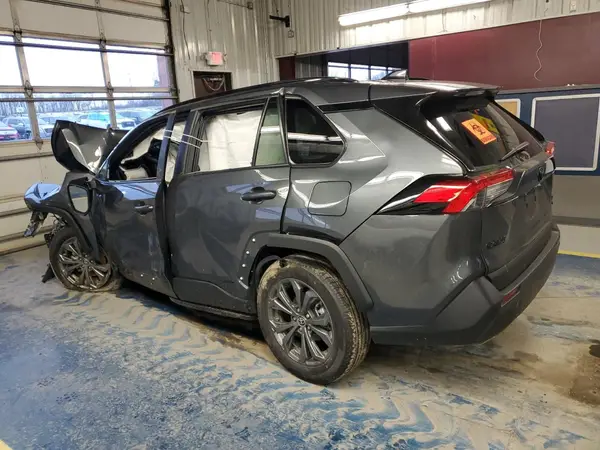 2T3B6RFV1RW083655 2024 TOYOTA RAV 4 - Image 2